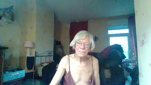 Snapshot of rosanetrav chatting on 03.24.26 rosanetrav online show from 03.24.26