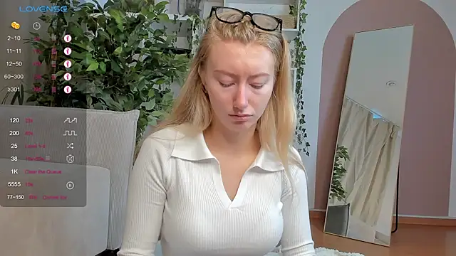 Rachel Rut online show from 09.18.25