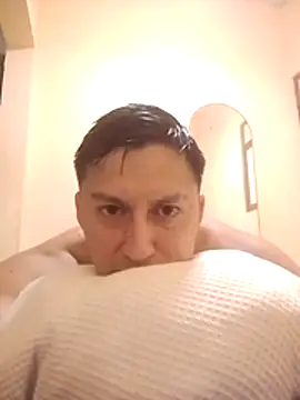 LuisMex1998 online show from 04.11.26