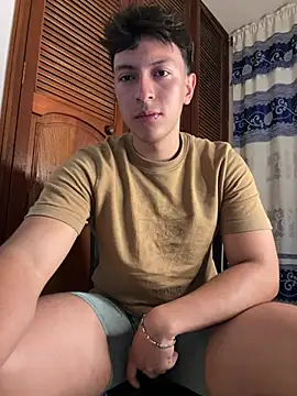 Snapshot of Amon__ashford chatting on 02.21.25 Amon ashford online show from 02.21.25