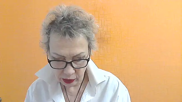 NessyJenixs online show from 12.21.25