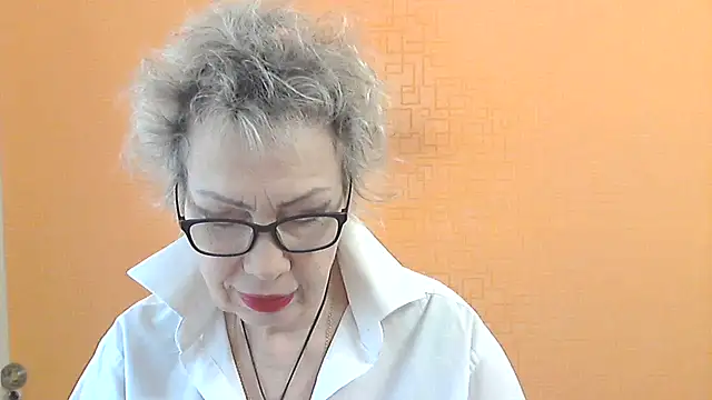 NessyJenixs online show from 03.24.26