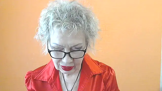 Snapshot of NessyJenixs chatting on 05.21.26 NessyJenixs online show from 05.21.26