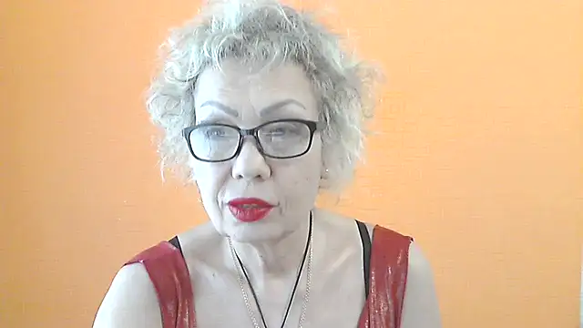 Snapshot of NessyJenixs chatting on 05.26.26 NessyJenixs online show from 05.26.26