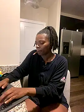 theprettysoles online show from 11.13.25