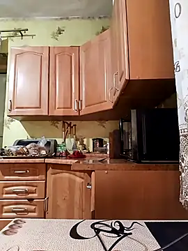 Laura Kiss online show from 03.22.26