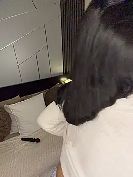 Snapshot of fiorella_paris chatting on 01.11.26 fiorella paris online show from 01.11.26