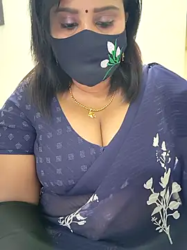 Queenflowerr online show from 11.05.25