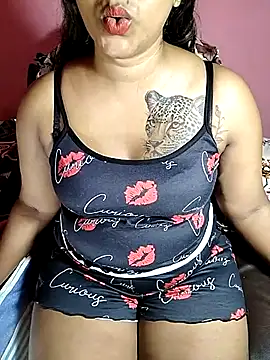 Snapshot of Sexy-Monikaa chatting on 04.29.26 Sexy-Monikaa online show from 04.29.26