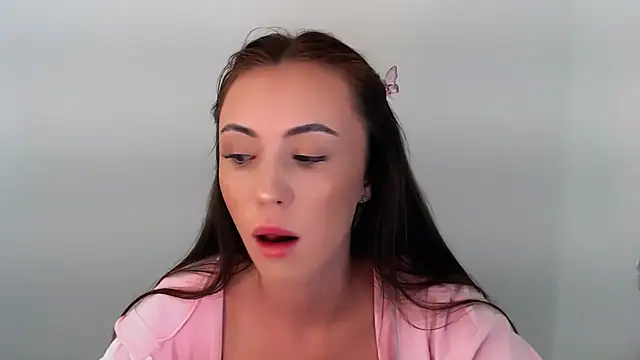 Nikonara Love online show from 10.28.25