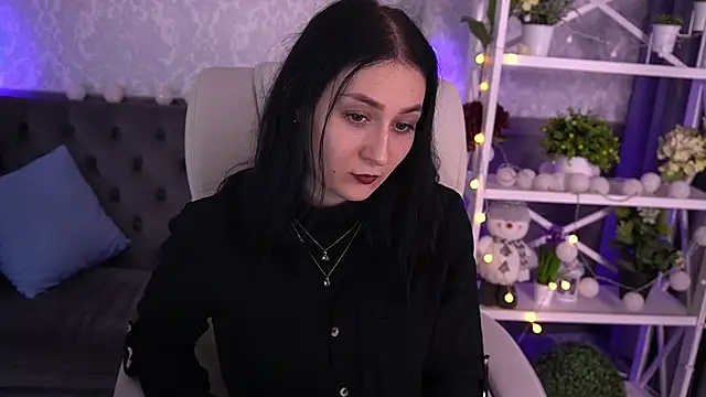 Snapshot of TayaaFox chatting on 01.21.25 TayaaFox online show from 01.21.25