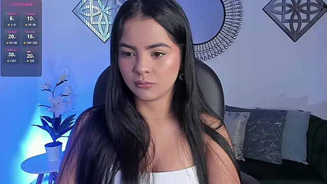 Layla Breezee online show from 03.07.26