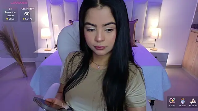 Layla Breezee online show from 04.08.26