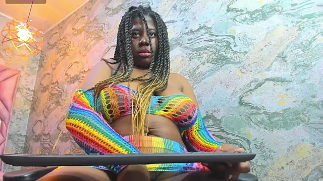 nefertiti ebony online show from 05.16.26
