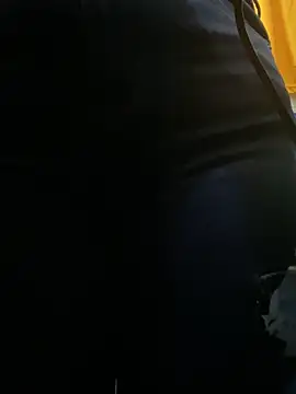 Snapshot of Meraryy chatting on 03.21.25 Meraryy online show from 03.21.25