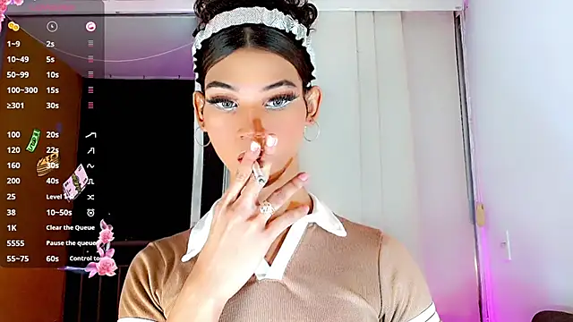 Snapshot of lucyangel_11 chatting on 02.05.25 lucyangel 11 online show from 02.05.25