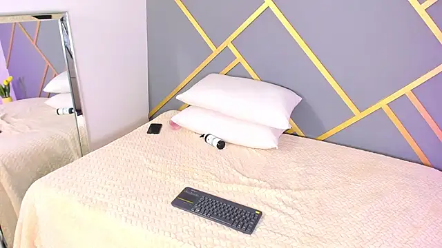 Snapshot of Alaia_Colins chatting on 02.03.25 Alaia Colins online show from 02.03.25