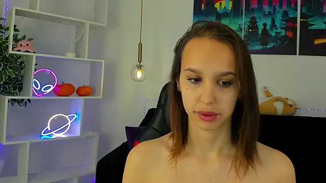 SandraTucker online show from 10.25.25