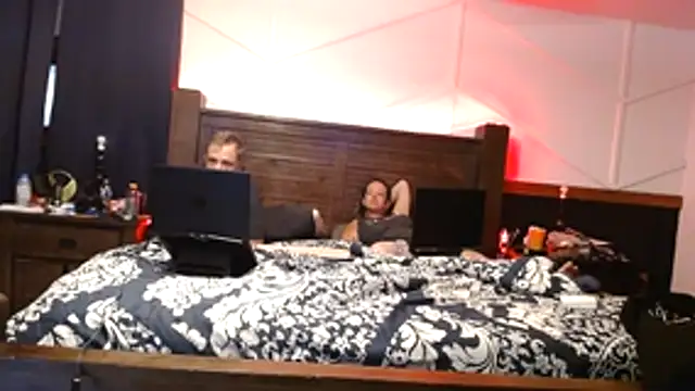 krash n babi online show from 03.01.26