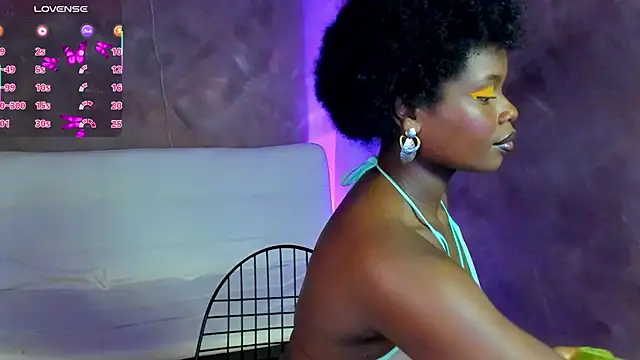 Snapshot of Stela__Gs chatting on 11.29.25 Stela Gs online show from 11.29.25