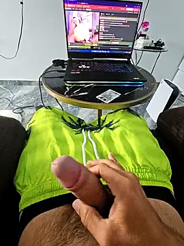 j0nathan00 online show from 12.15.25