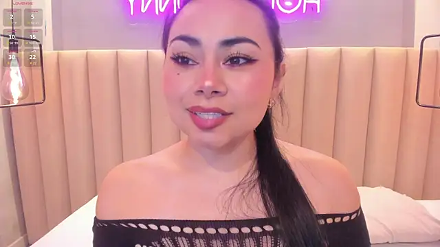 Naomymonroe  online show from 09.25.25