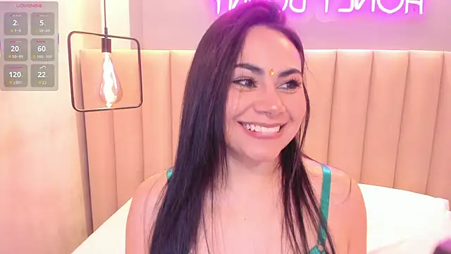 Naomymonroe  online show from 11.13.25