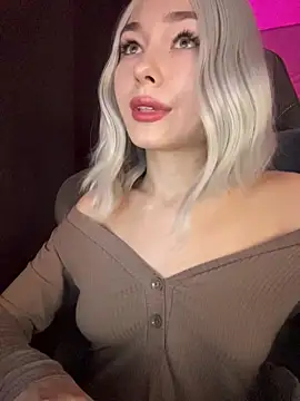 Ohmy Nora  online show from 11.21.25