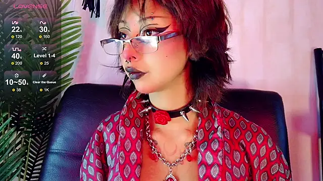 Snapshot of verhona_vlad chatting on 01.28.25 verhona vlad online show from 01.28.25