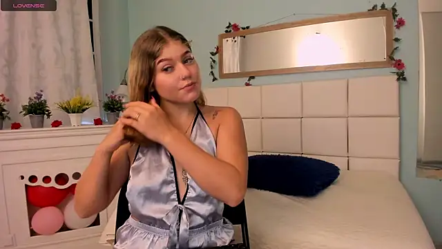 Snapshot of alaia_greyy chatting on 02.26.25 alaia greyy online show from 02.26.25