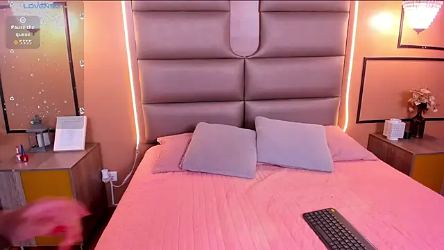 CAYLINCOLLINS online show from 02.26.25