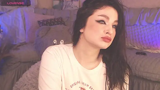 BritneyBarker online show from 03.16.25