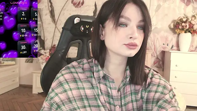 BritneyBarker online show from 09.29.25