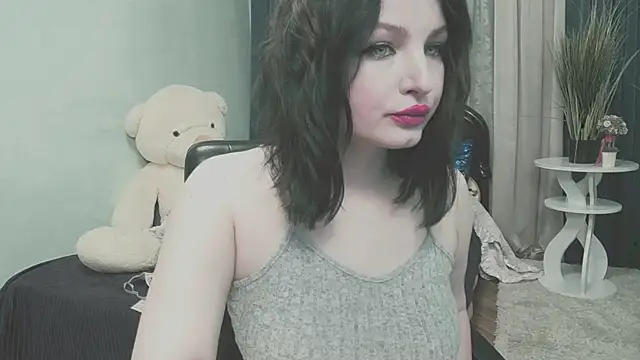 Snapshot of BritneyBarker chatting on 05.02.26 BritneyBarker online show from 05.02.26
