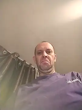 MaxDevilWhite online show from 11.26.25