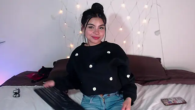 saray  jones online show from 03.19.25