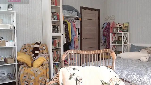 Snapshot of Soffya_Soy chatting on 07.18.26 Soffya Soy online show from 07.18.26