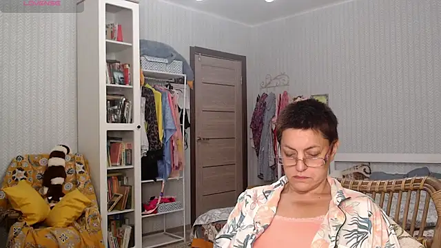 Snapshot of Soffya_Soy chatting on 07.18.26 Soffya Soy online show from 07.18.26