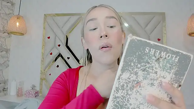 Lannajansen online show from 02.22.25