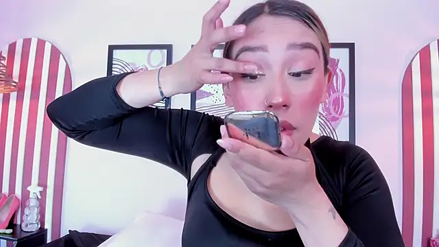 Lannajansen online show from 09.17.25