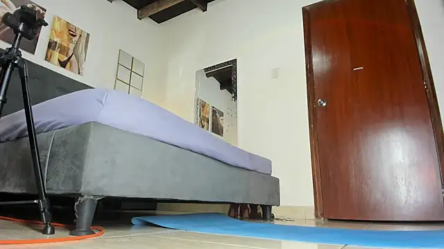 Akemirosse online show from 03.14.25