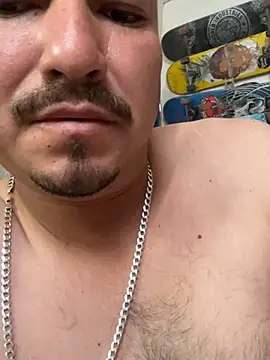 Snapshot of paullliliu chatting on 01.22.25 paullliliu online show from 01.22.25