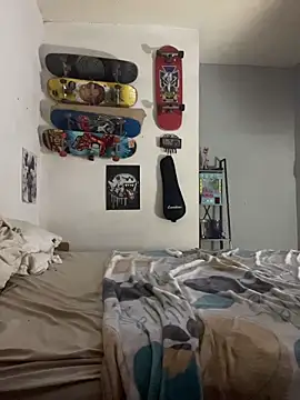 Snapshot of paullliliu chatting on 02.15.26 paullliliu online show from 02.15.26