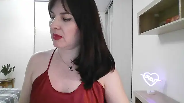 Victoria Glam online show from 02.11.25