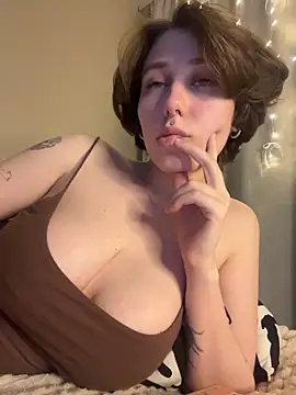 Molli Luv online show from 03.06.26