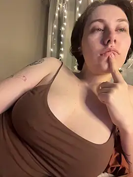 Molli Luv online show from 03.23.26