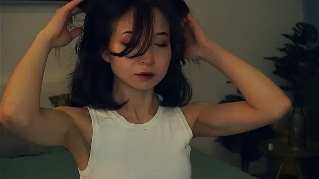 VeronaCritchlow online show from 02.13.25