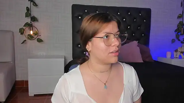 Hannah Jonhson online show from 01.25.25