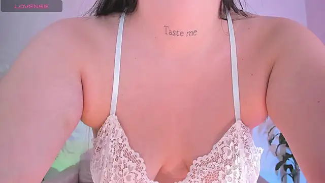 Hannah Jonhson online show from 11.29.25