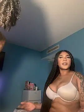 Snapshot of squirmxx10 chatting on 02.10.25 squirmxx10 online show from 02.10.25